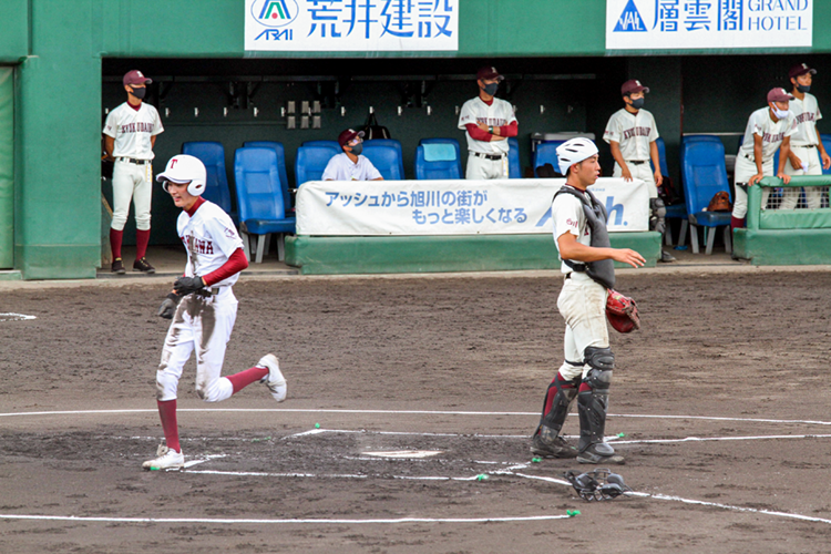 滝川高先制のホーム