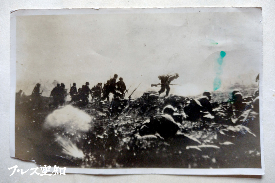 遺品から見つかった戦地と思われる写真