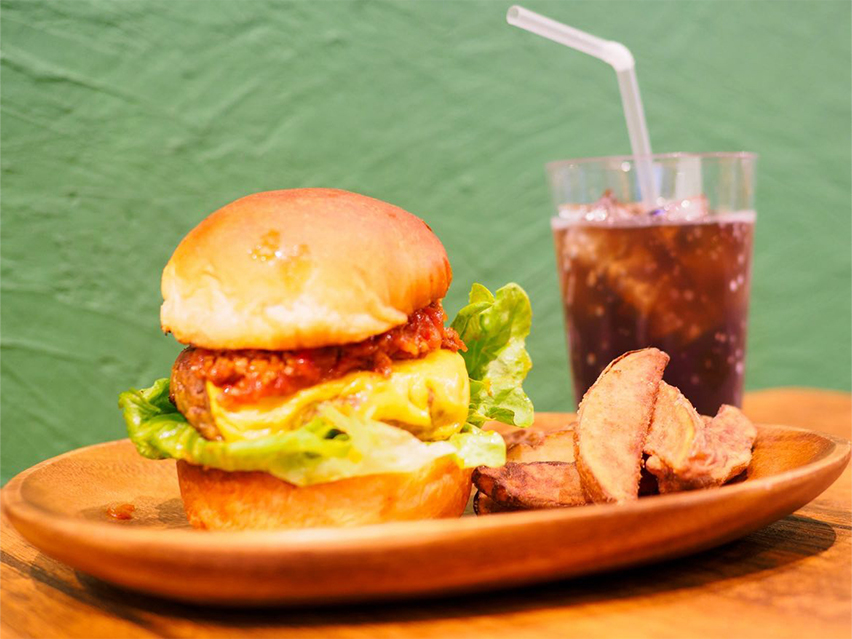 人気のチーズバーガーセット